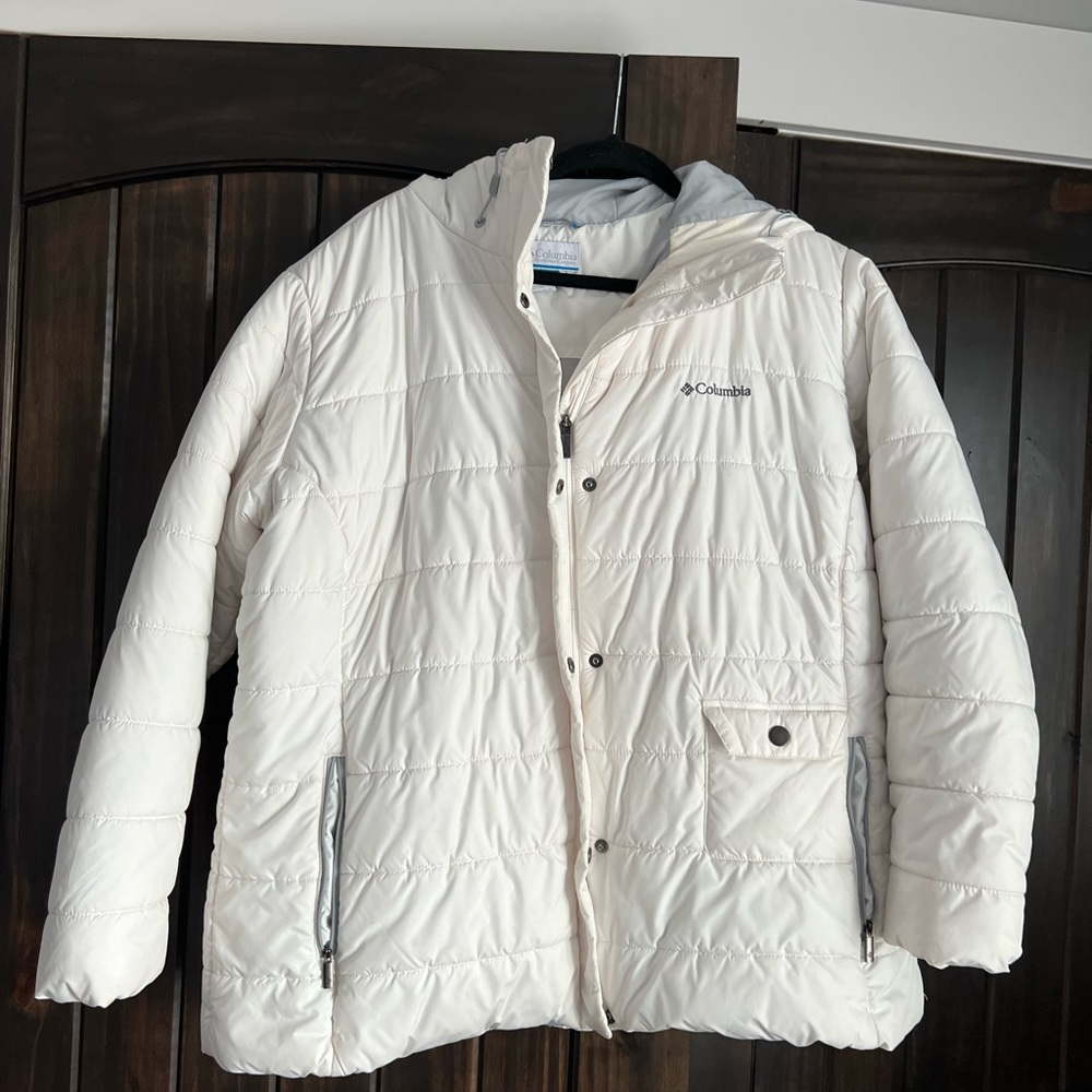 Columbia hooded puffer coat